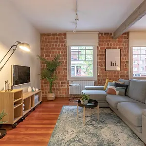 https://gran-apartamento-con-estilo-en-el-centro-de-bilbao.sansebastianhotels.net